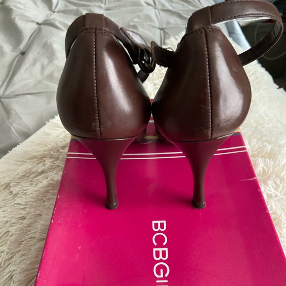 Leather heels - Picture 2 of 6